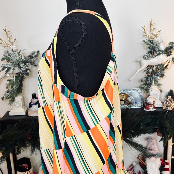 CAbi Skip Halter Tank - Picture 5 of 11